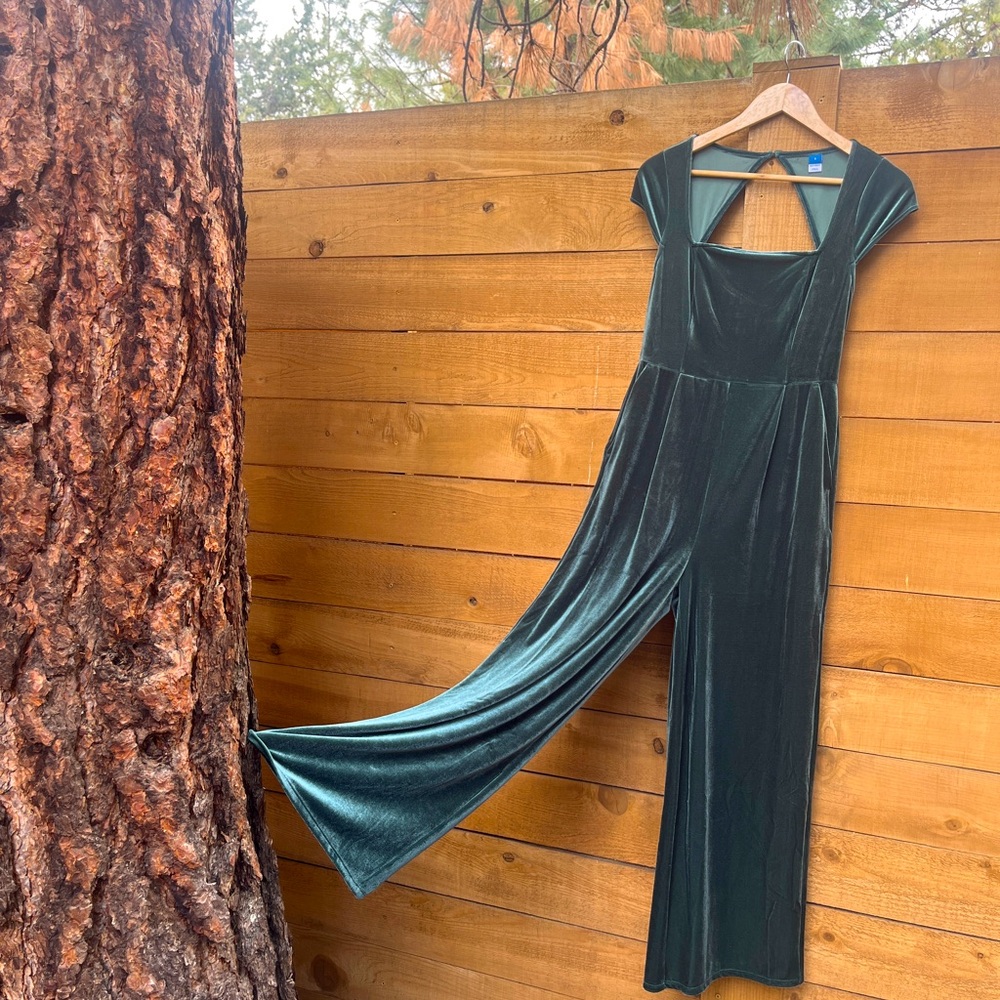 Velvet green jumpsuit